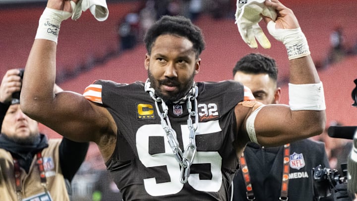 Dec 10, 2023; Cleveland, Ohio, USA; Cleveland Browns defensive end Myles Garrett (95) celebrates after the Browns beat the Jacksonville Jaguars at Cleveland Browns Stadium. Mandatory Credit: Ken Blaze-Imagn Images Dec 10, 2023; Cleveland, Ohio, USA; Cleveland Browns defensive end Myles Garrett (95) celebrates after the Browns beat the Jacksonville Jaguars at Cleveland Browns Stadium. Mandatory Credit: Ken Blaze-Imagn Images