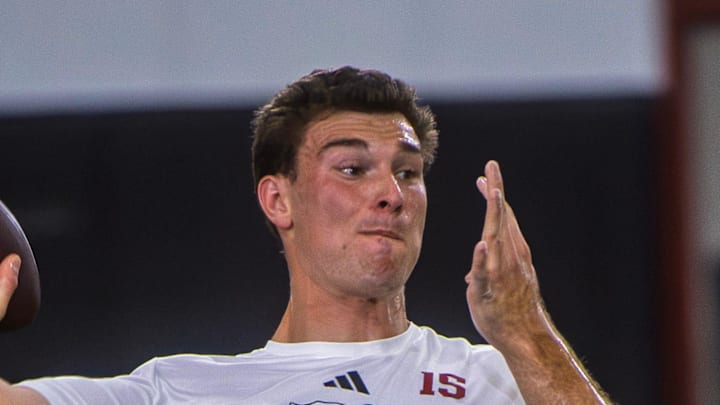 Indiana quarterback Fernando Mendoza