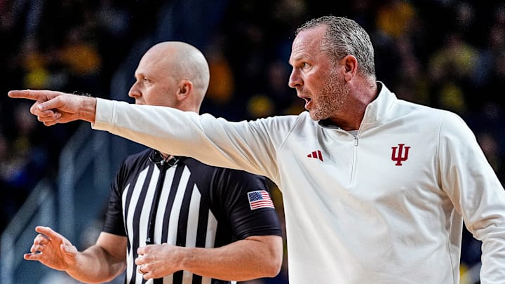 Indiana coach Darian DeVries against Michigan at the Crisler Center in Ann Arbor on Tuesday, Jan. 20, 2026.