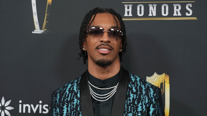 Jayden Daniels on the red carpet before Super Bowl LIX NFL Honors.