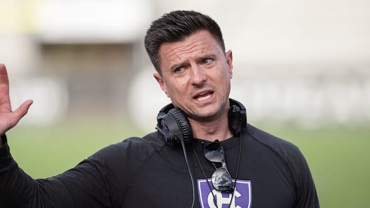 James Madison Dukes Alonza Barnett III Oregon Ducks Eugene Autzen Stadium College Football Playoff bob chesney injury James Madison Dukes Alonza Barnett III Oregon Ducks Eugene Autzen Stadium College Football Playoff bob chesney injury