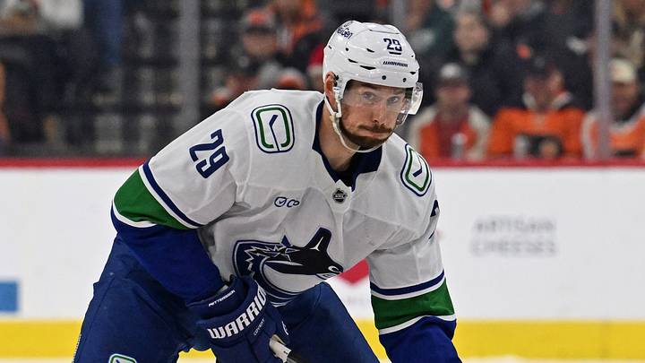 Dec 22, 2025; Philadelphia, Pennsylvania, USA; Vancouver Canucks defenseman Marcus Pettersson (29) against the Philadelphia Flyers at Xfinity Mobile Arena. Mandatory Credit: Eric Hartline-Imagn Images Dec 22, 2025; Philadelphia, Pennsylvania, USA; Vancouver Canucks defenseman Marcus Pettersson (29) against the Philadelphia Flyers at Xfinity Mobile Arena. Mandatory Credit: Eric Hartline-Imagn Images