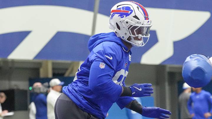 Buffalo Bills outside linebacker T.J. Parker trains during Buffalo Bills Minicamp. Buffalo Bills outside linebacker T.J. Parker trains during Buffalo Bills Minicamp.