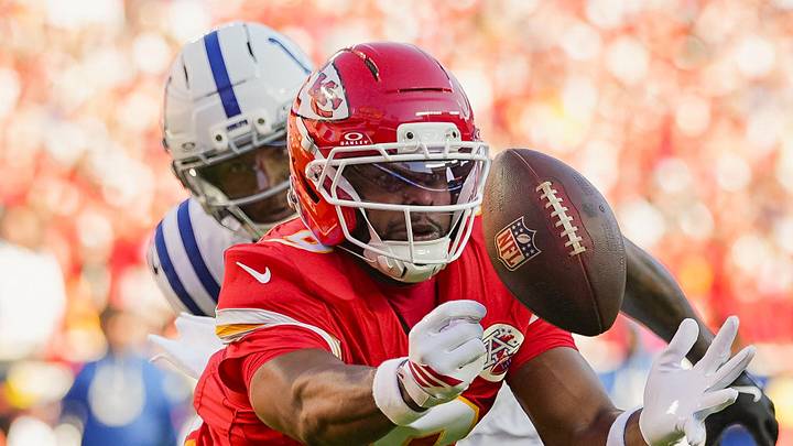 Nov 23, 2025; Kansas City, Missouri, USA; Kansas City Chiefs wide receiver JuJu Smith-Schuster (9) is unable to make the catch against Indianapolis Colts cornerback Charvarius Ward (7) during the second half at GEHA Field at Arrowhead Stadium. Mandatory Credit: Jay Biggerstaff-Imagn Images
