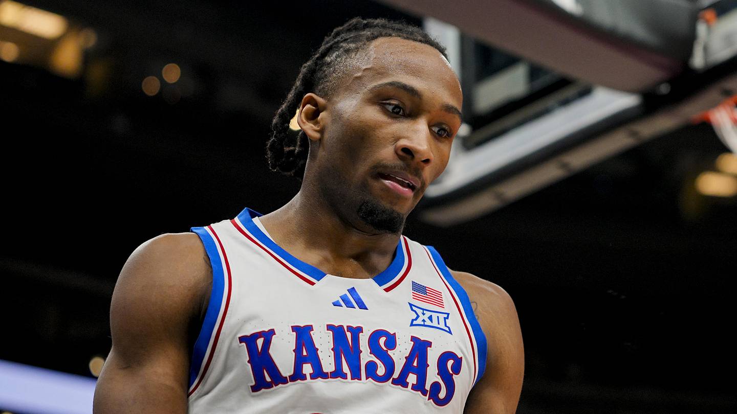 Darryn Peterson is being inexplicably brushed aside in Bulls 2026 NBA Draft debate