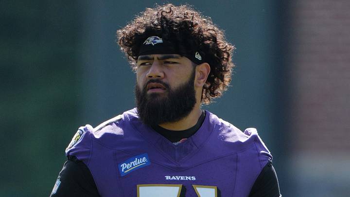 Baltimore Ravens guard Vega Ioane