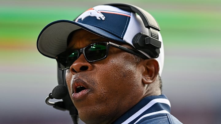 Los Angeles Chargers v Denver Broncos