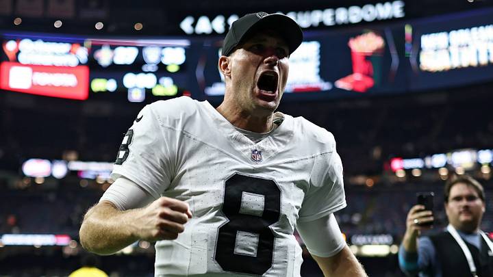 Las Vegas Raiders quarterback Fernando Mendoza