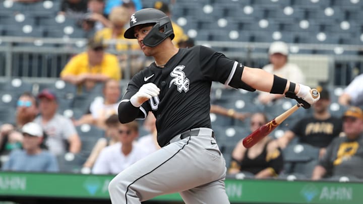 Chicago White Sox first baseman Miguel Vargas (20) hits a double against the Pittsburgh Pirates at PNC Park. 
