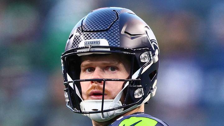 Seattle Seahawks quarterback Sam Darnold warms up 