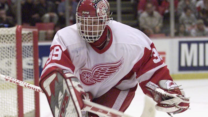 Canucks v Red Wings