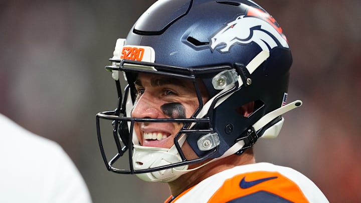 Denver Broncos v Las Vegas Raiders - NFL 2025