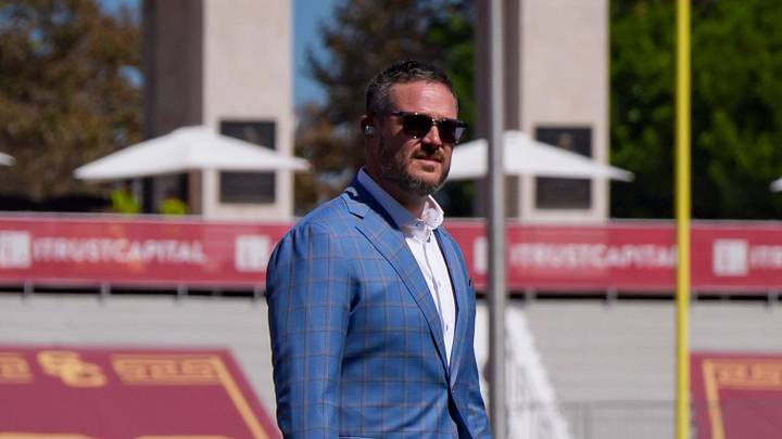 Oregon head coach Dan Lanning walks the field before the game as the Oregon Ducks face the USC Trojans on Sept. 26, 2026, at Los Angeles Memorial Coliseum in Los Angeles, California. Oregon head coach Dan Lanning walks the field before the game as the Oregon Ducks face the USC Trojans on Sept. 26, 2026, at Los Angeles Memorial Coliseum in Los Angeles, California.