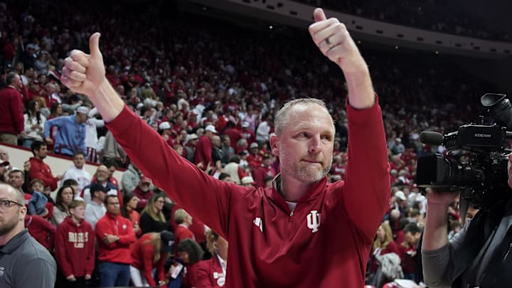 Indiana Hoosiers coach Darian DeVries celebrates after defeating the Wisconsin Badgers at Simon Skjodt Assembly Hall. 
