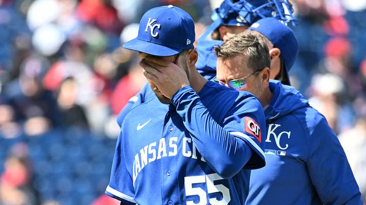 Apr 8, 2026; Cleveland, Ohio, USA; Kansas City Royals starting pitcher Cole Ragans (55) leaves the field after being injured during the first inning against the Cleveland Guardians at Progressive Field. Mandatory Credit: Ken Blaze-Imagn Images Apr 8, 2026; Cleveland, Ohio, USA; Kansas City Royals starting pitcher Cole Ragans (55) leaves the field after being injured during the first inning against the Cleveland Guardians at Progressive Field. Mandatory Credit: Ken Blaze-Imagn Images