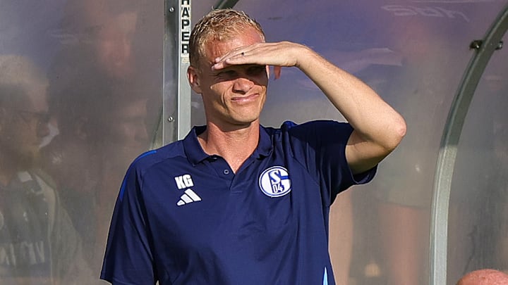 Karel Geaerts beim Testspiel gegen Twente Karel Geaerts beim Testspiel gegen Twente