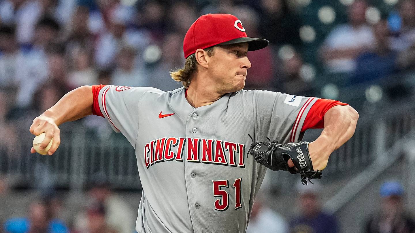 Sep 24, 2026; Cumberland, Georgia, USA; Cincinnati Reds pitcher Brady Singer (51) pitches against the Atlanta Braves during