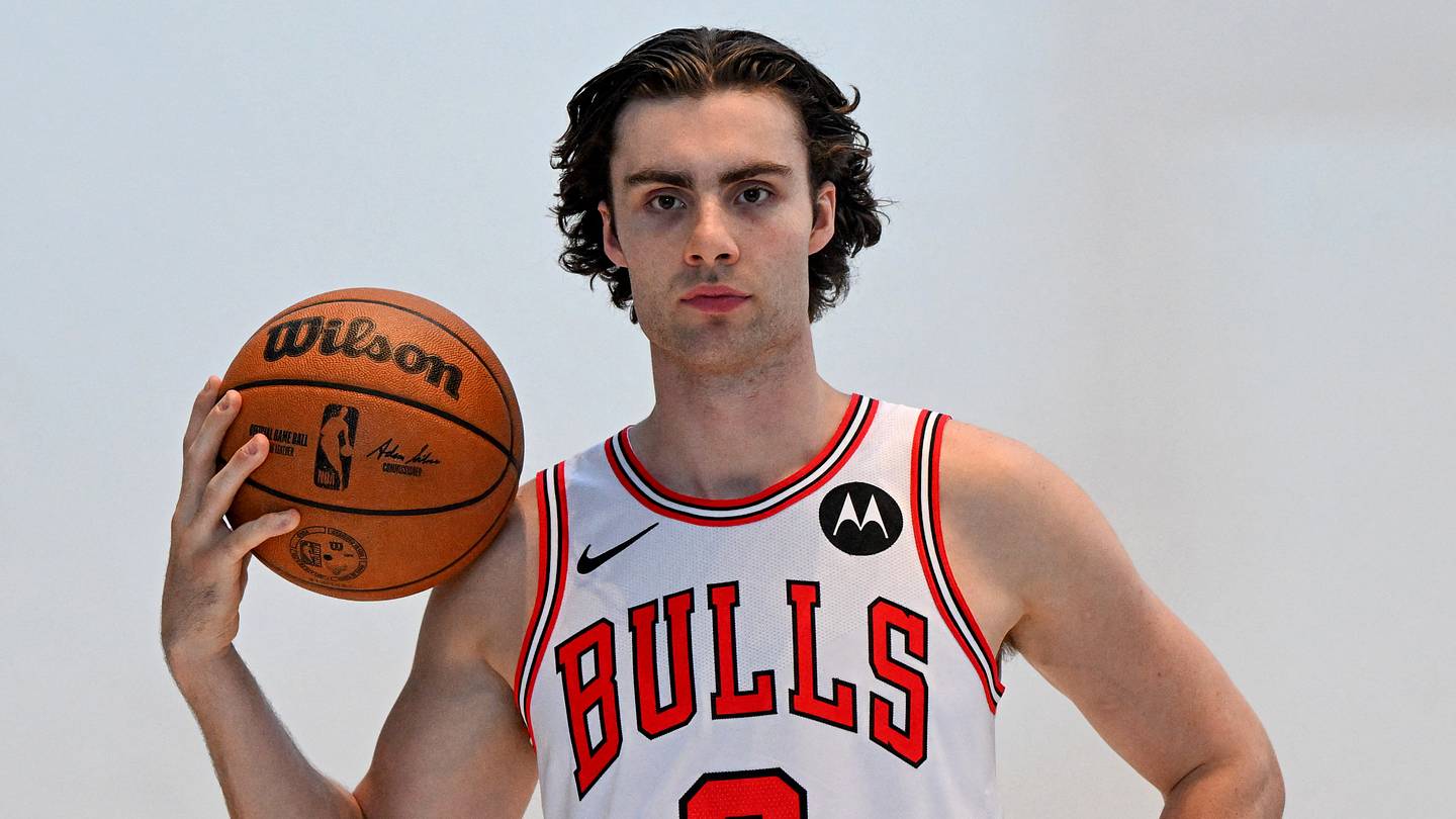A fully formed Josh Giddey is waiting for Tiago Splitter’s Chicago Bulls offense