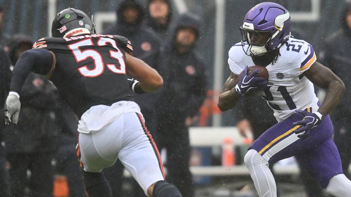 Demond Claiborne didn't do much against the Bears in Week 2, but that doesn't mean the rookie RB can't have a bigger role in the Vikings' offense moving forward. Demond Claiborne didn't do much against the Bears in Week 2, but that doesn't mean the rookie RB can't have a bigger role in the Vikings' offense moving forward.