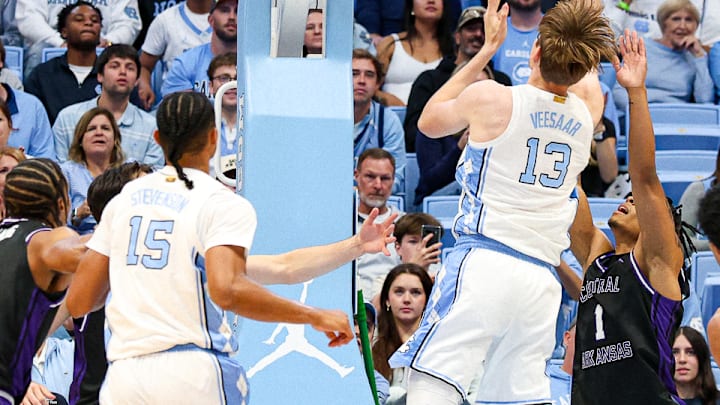 Henri Veesaar going up for a layup against Central Arkansas;  Nov. 3 , 2025