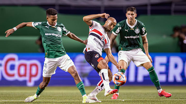 Estêvão e Lucas estão entre as estrelas do Choque-Rei Estêvão e Lucas estão entre as estrelas do Choque-Rei