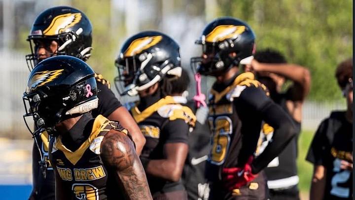 Senior Receiver Giovanni Gaut is an impact player for King/Drew Senior Receiver Giovanni Gaut is an impact player for King/Drew