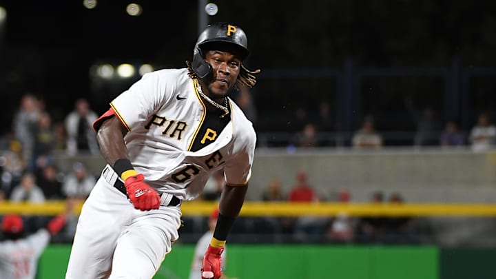 Oneil Cruz es uno de los prospectos del campocorto mejor considerados en la MLB 