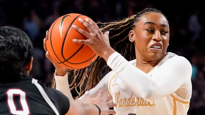 Vanderbilt guard Mikayla Blakes (1) rushes past South Carolina guard Te-Hina Paopao (0) during the second quarter at Memorial Gym in Nashville, Tenn., Sunday, Feb. 23, 2025.