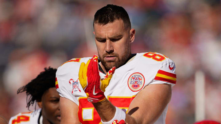 Kansas City Chiefs tight end Travis Kelce (87) prepares to hit the field during the first quarter against the Tennessee Titans at Nissan Stadium in Nashville, Tenn., Sunday, Dec. 21, 2025.