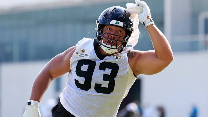 Jacksonville Jaguars defensive tackle Matt Dickerson (93) practices during the third day of minicamp at the Miller Electric Center, Thursday, June 11, 2026, in Jacksonville, Fla.