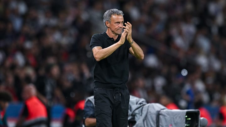 Luis Enrique - Paris Saint-Germain Luis Enrique - Paris Saint-Germain