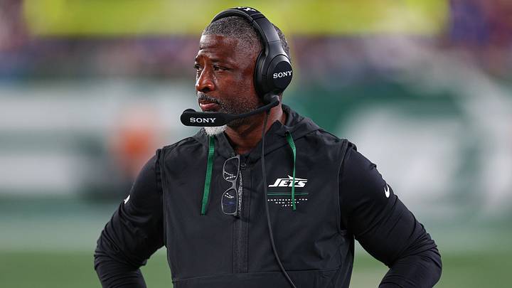 New York Jets head coach Aaron Glenn New York Jets head coach Aaron Glenn