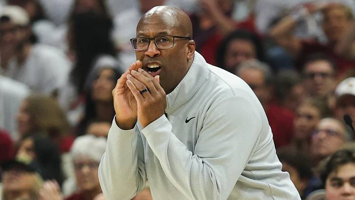 May 23, 2026; Cleveland, Ohio, USA; New York Knicks head coach Mike Brown reacts in the second quarter against the Cleveland Cavaliers during game three of the eastern conference finals for the 2026 NBA playoffs at Rocket Arena. Mandatory Credit: Scott Galvin-Imagn Images