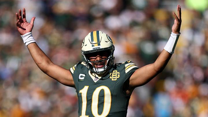 Chicago Bears v Green Bay Packers