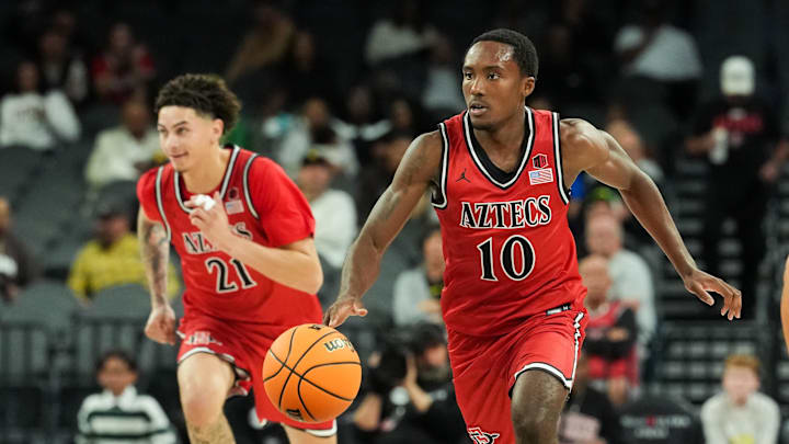 San Diego State Aztecs guard BJ Davis (10). San Diego State Aztecs guard BJ Davis (10).