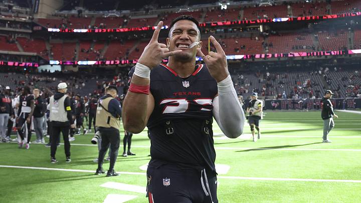 Dec 14, 2025; Houston, Texas, USA; Houston Texans linebacker Henry To'Oto'O (39) waks off the field after the game against the Arizona Cardinals at NRG Stadium. Mandatory Credit: Troy Taormina-Imagn Images