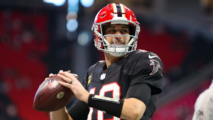 Dec 22, 2024; Atlanta, Georgia, USA; Atlanta Falcons quarterback Kirk Cousins (18) prepares for a game against the New York Giants at Mercedes-Benz Stadium. Mandatory Credit: Brett Davis-Imagn Images
