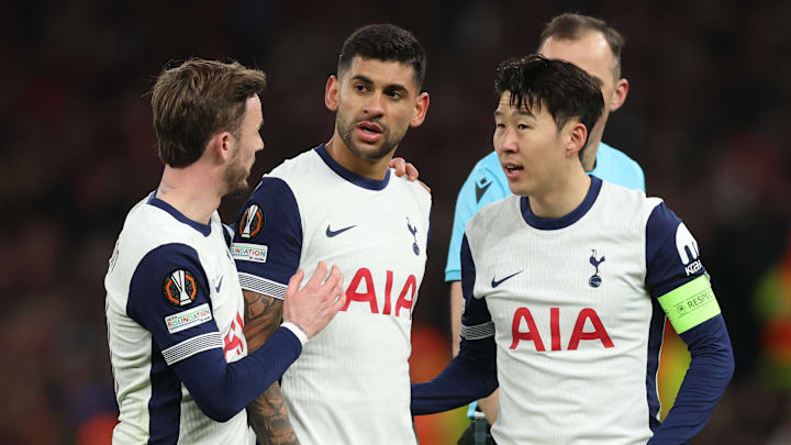 Cristian Romero (centre) has replaced Son Heung-min.