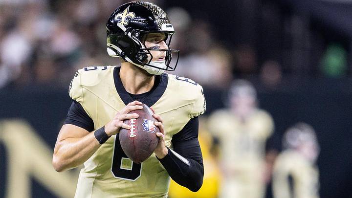 Dec 21, 2025; New Orleans, Louisiana, USA; New Orleans Saints quarterback Tyler Shough (6) drops back to pass against the New York Jets during the first half at Caesars Superdome. Mandatory Credit: Stephen Lew-Imagn Images