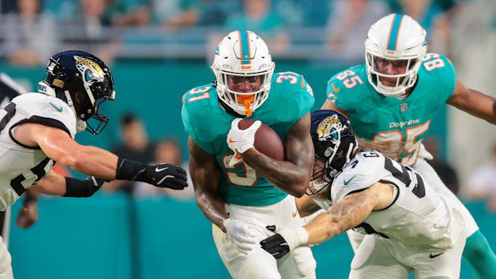 Miami Dolphins running back Ollie Gordon II
