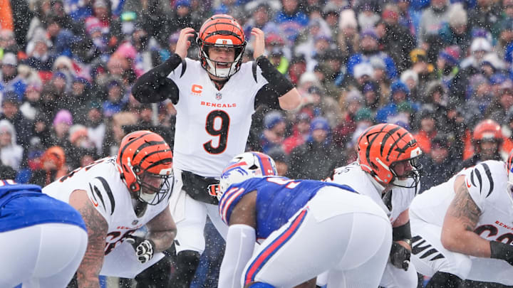Dec 7, 2025; Orchard Park, New York, USA; Cincinnati Bengals quarterback Joe Burrow (9) communicates in between plays in the second quarter against the Buffalo Bills at Highmark Stadium. Mandatory Credit: Gregory Fisher-Imagn Images Dec 7, 2025; Orchard Park, New York, USA; Cincinnati Bengals quarterback Joe Burrow (9) communicates in between plays in the second quarter against the Buffalo Bills at Highmark Stadium. Mandatory Credit: Gregory Fisher-Imagn Images