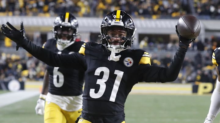Jan 4, 2025; Pittsburgh, Pennsylvania, USA;  Pittsburgh Steelers cornerback Beanie Bishop Jr. (31) celebrates after intercepting a Cincinnati Bengals pass during the second quarter at Acrisure Stadium. Mandatory Credit: Charles LeClaire-Imagn Images