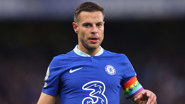 César Azpilicueta a préféré rester à Chelsea. César Azpilicueta a préféré rester à Chelsea.