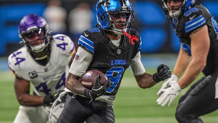 Detroit Lions wide receiver Jameson Williams (9) runs after catching pass against Minnesota Vikings Detroit Lions wide receiver Jameson Williams (9) runs after catching pass against Minnesota Vikings
