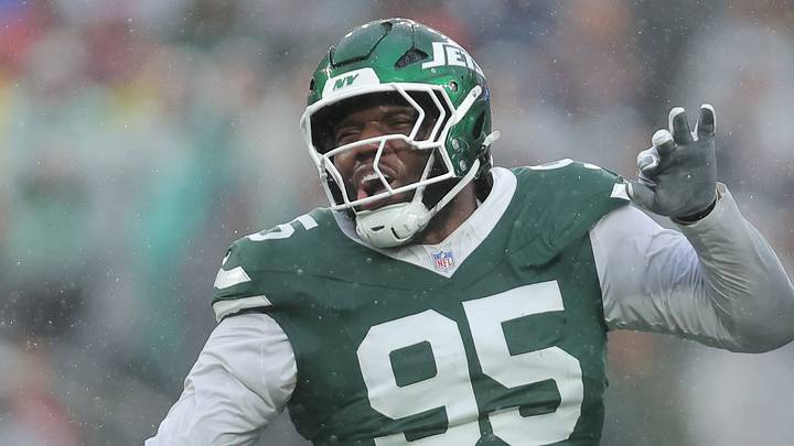 New York Jets defensive tackle Darrell Jackson Jr. (95) celebrates his sack against the Cleveland Browns with linebacker Kingsley Enagbare (52) during the fourth quarter at MetLife Stadium. Mandatory Credit: Brad Penner-Imagn Images New York Jets defensive tackle Darrell Jackson Jr. (95) celebrates his sack against the Cleveland Browns with linebacker Kingsley Enagbare (52) during the fourth quarter at MetLife Stadium. Mandatory Credit: Brad Penner-Imagn Images