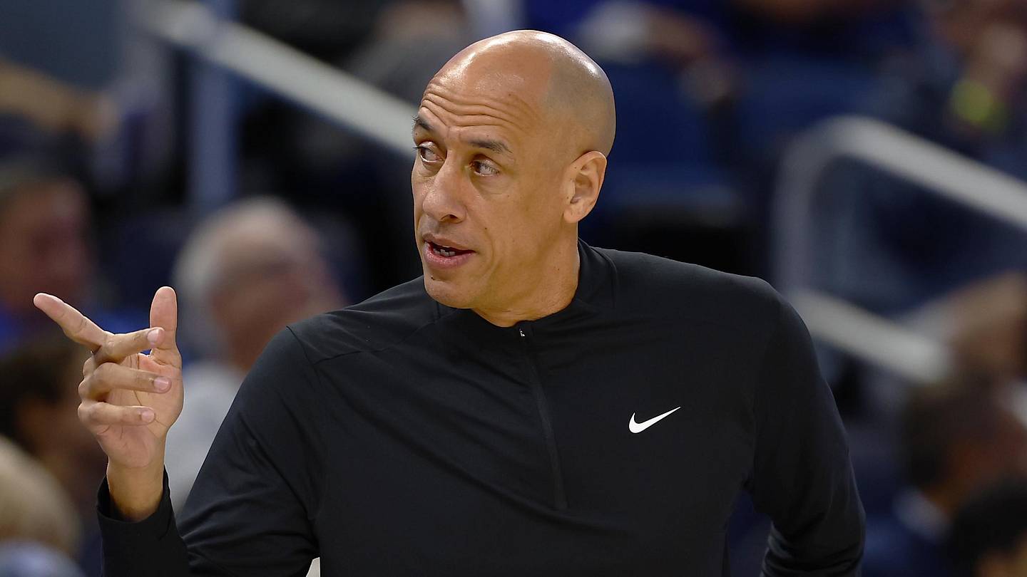 This is a make or break season for Doug Christie with the Kings