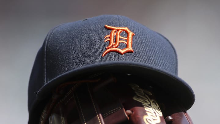 Detroit Tigers hat and glove Detroit Tigers hat and glove