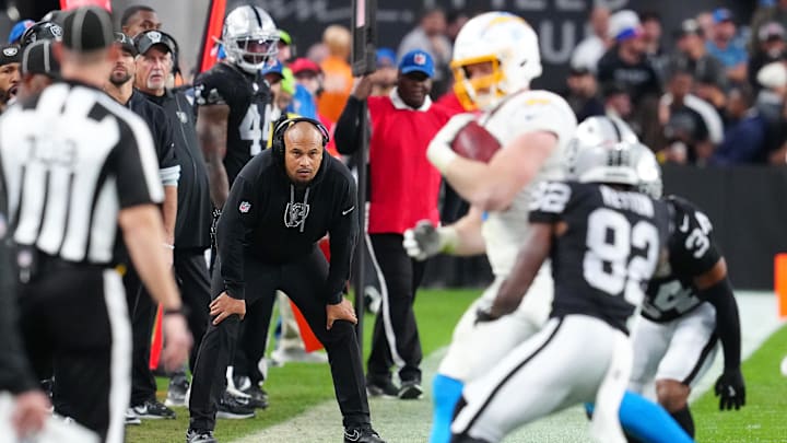 Jan 5, 2025; Paradise, Nevada, USA; Las Vegas Raiders head coach Antonio Pierce watches play between the Raiders and the Los Angeles Chargers during the fourth quarter at Allegiant Stadium. Mandatory Credit: Stephen R. Sylvanie-Imagn Images
