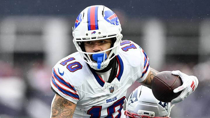 Dec 14, 2025; Foxborough, Massachusetts, USA; Buffalo Bills wide receiver Khalil Shakir (10) runs against the New England Patriots during the first half at Gillette Stadium. Mandatory Credit: Brian Fluharty-Imagn Images Dec 14, 2025; Foxborough, Massachusetts, USA; Buffalo Bills wide receiver Khalil Shakir (10) runs against the New England Patriots during the first half at Gillette Stadium. Mandatory Credit: Brian Fluharty-Imagn Images