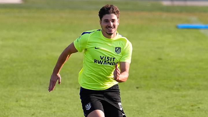Julian Alvarez ist zurück im Training von Atletico Madrid Julian Alvarez ist zurück im Training von Atletico Madrid